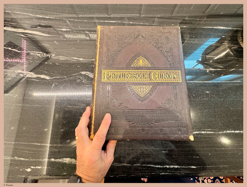 E731 - Pict Eur V1 - i7183