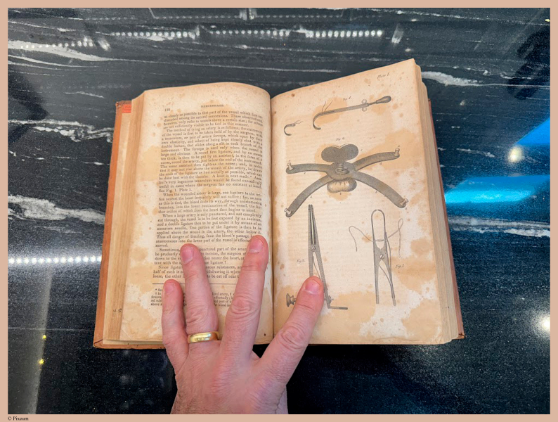 E696 - First Line of Surgery - i7204