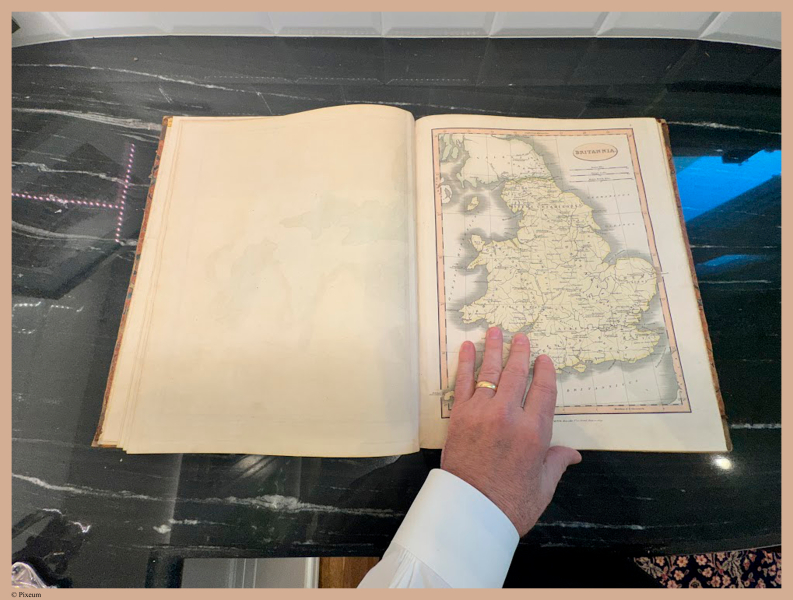 E769B - Smith_s Classical Atlas - i8055